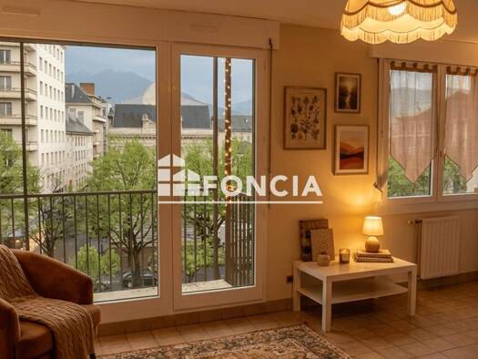 Appartement à vendre 140 000 € 1 pièce 32 m² Étage 4/7 Centre Ville Chambéry 73000