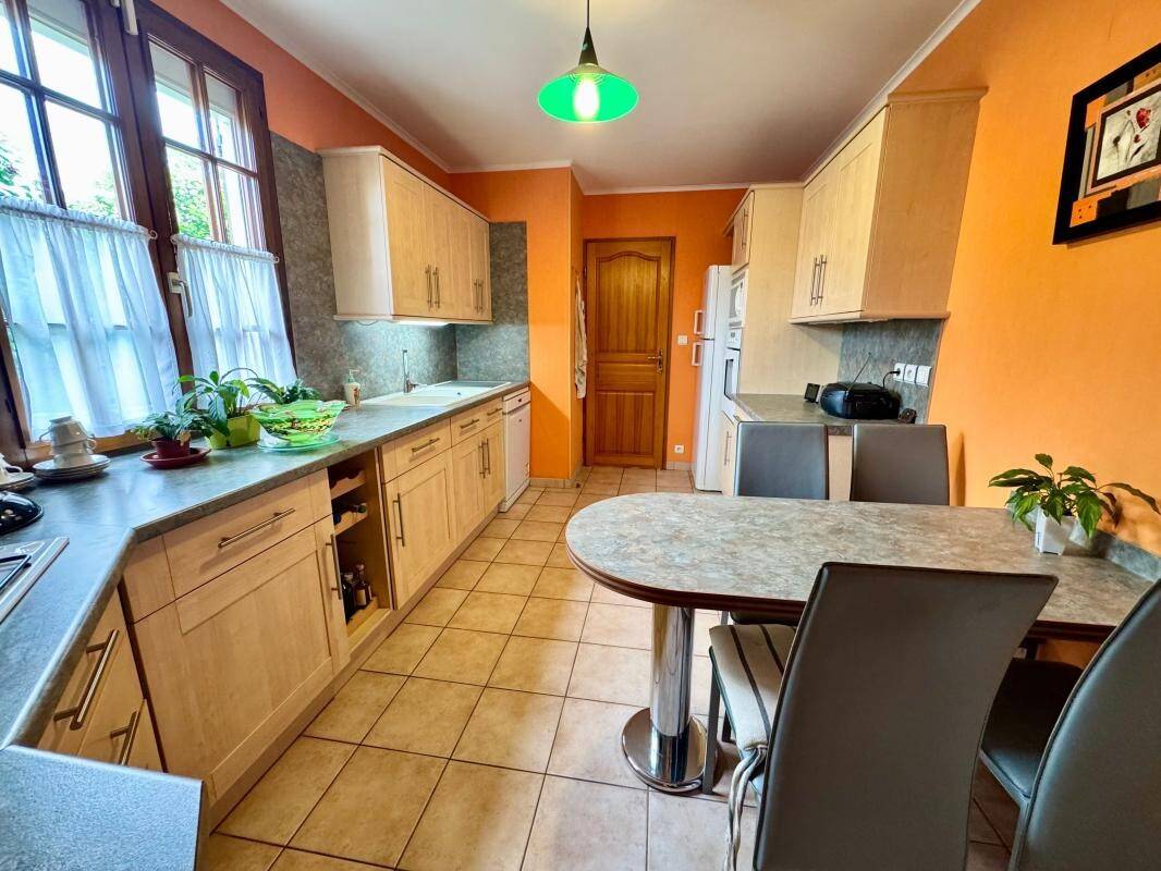Maison à vendre, 127m², NEUVILLE AUX BOIS