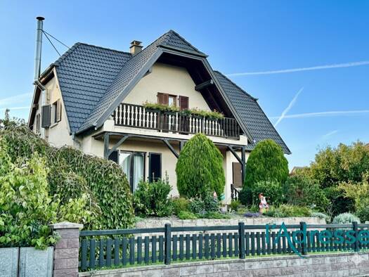 Maison à vendre 465 000 € 6 pièces 4 chambres 157 m² 560 m² de terrain Nord Horbourg-Wihr 68180