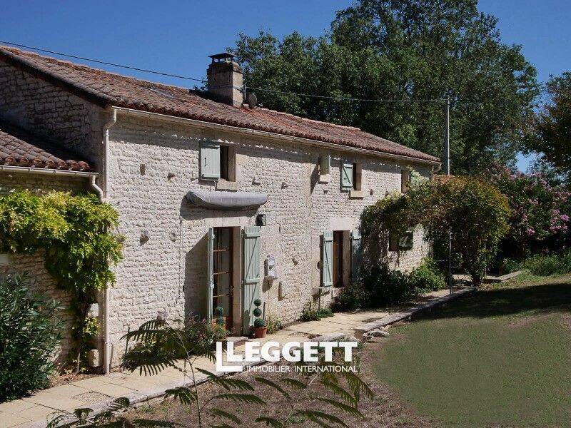 Maison à vendre, 143m², SAINT HILAIRE DES LOGES