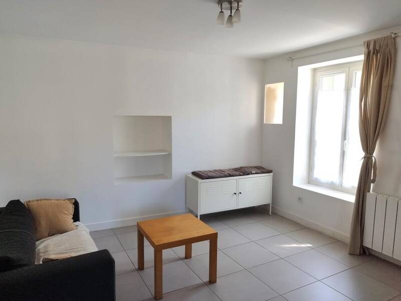 Maison à louer, 40m², SAINT SYMPHORIEN D'OZON