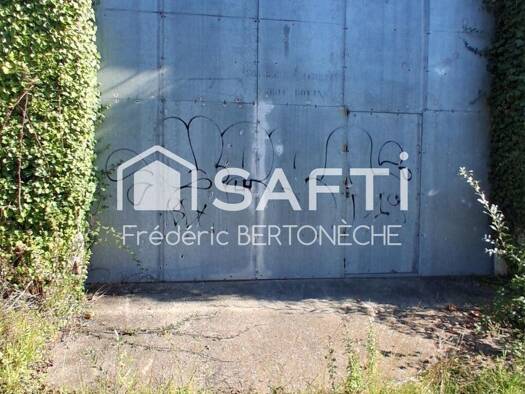 Immeuble à vendre 217 000 € 1 000 m² Les Églisottes-et-Chalaures 33230