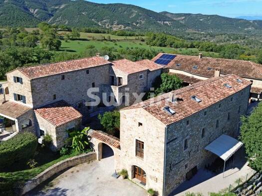 Maison à vendre 2 550 000 € 32 pièces 31 chambres 900 m² Vagnas 07150