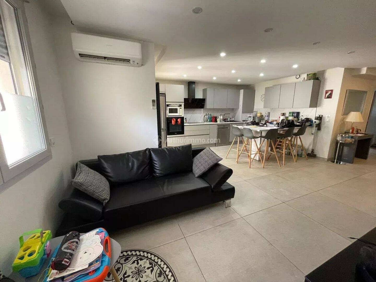 Maison à louer, 80m², SAINTE FOY LES LYON