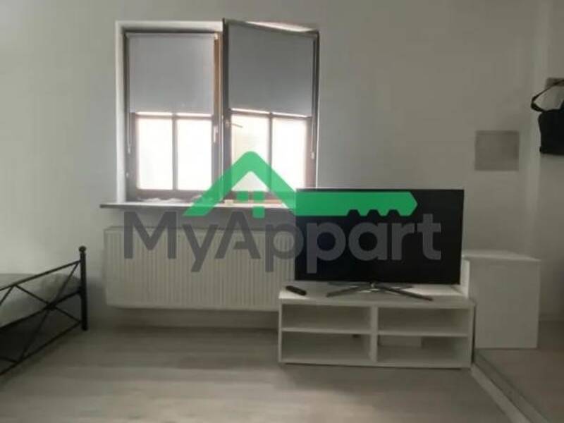 Maison à louer, 33m², PARIS 14E