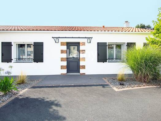 Maison de plain-pied à vendre 367 250 € 4 pièces 3 chambres 115 m² Nesmy 85310