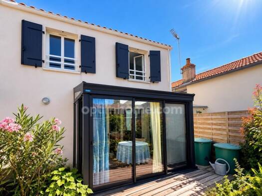 Maison à vendre 367 000 € 4 pièces 3 chambres 75 m² Saint Eloi La Rochelle 17000