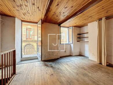 Duplex à vendre 85 000 € 3 pièces 2 chambres 70 m² RDC Jausiers 04850