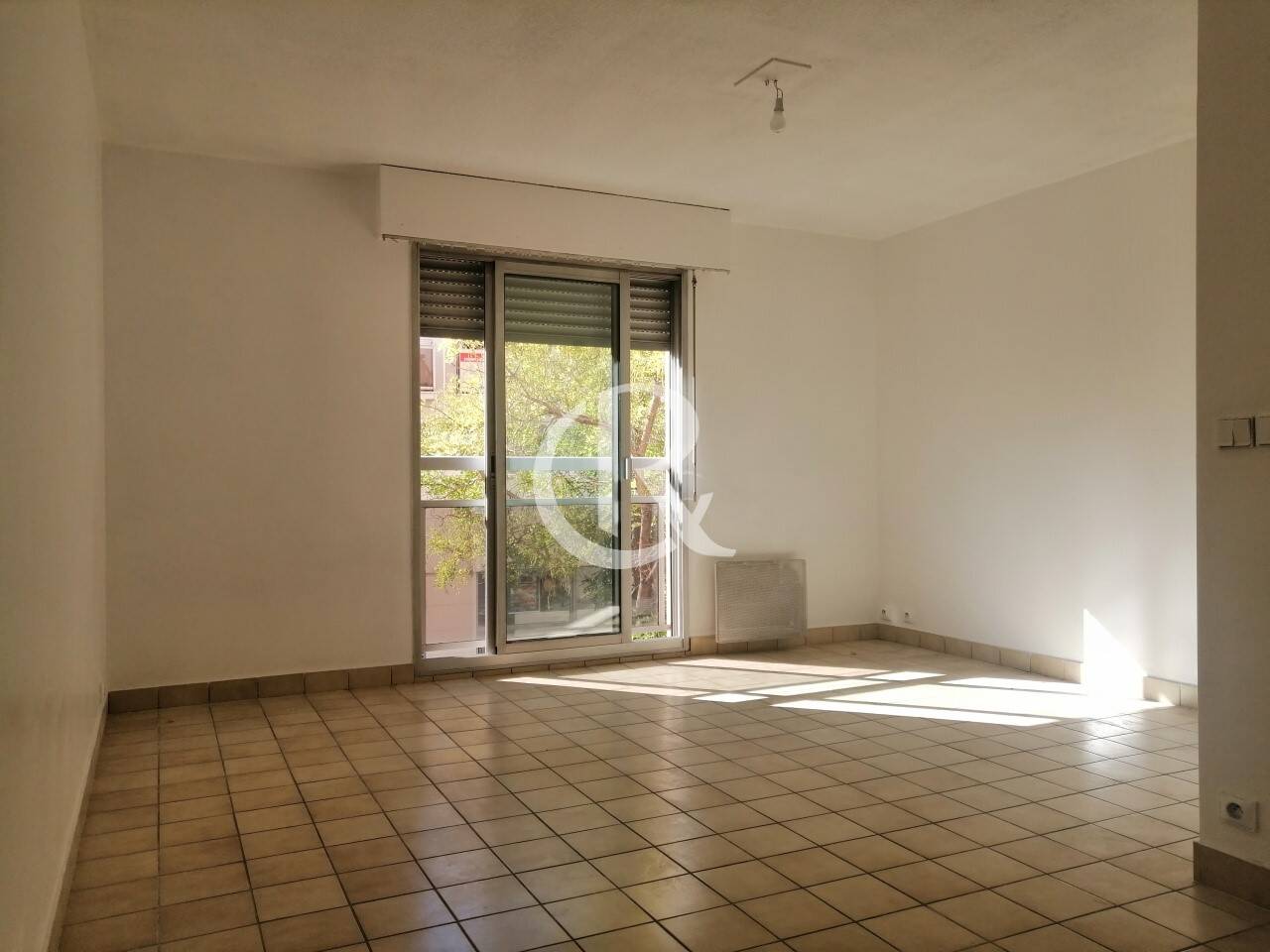 Maison à louer, 25m², HYERES
