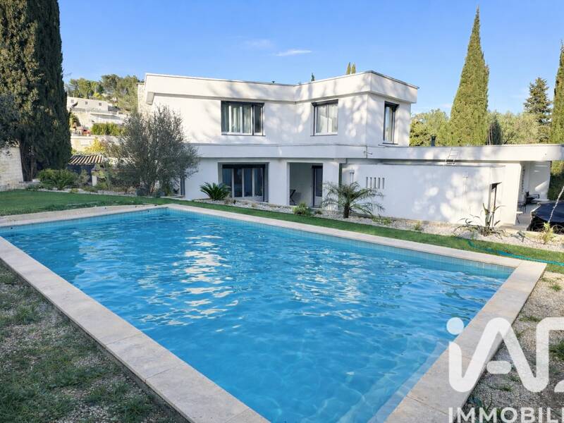 Maison à vendre, 192m², CARNOUX EN PROVENCE