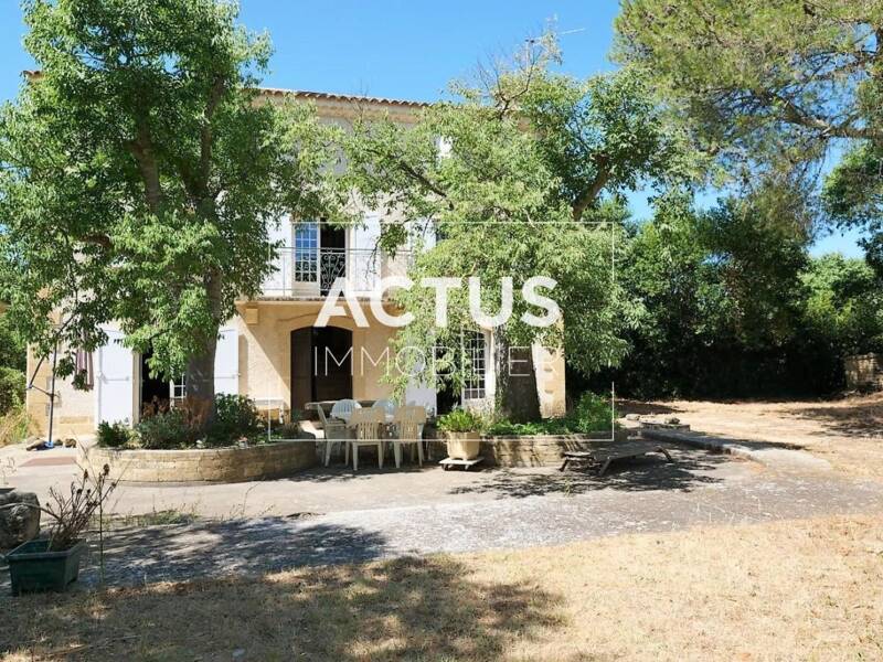 Maison à vendre, 237m², CORNILLON CONFOUX