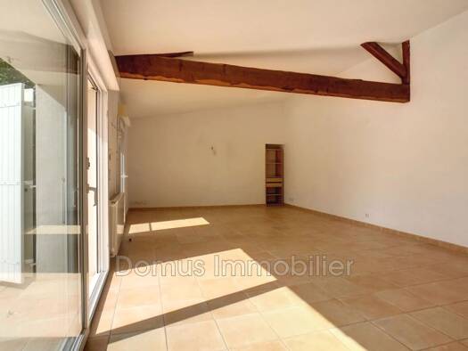 Appartement à vendre 210 000 € 4 pièces 3 chambres 80,8 m² Étage 1/1 Saint-Saturnin-lès-Avignon 84450