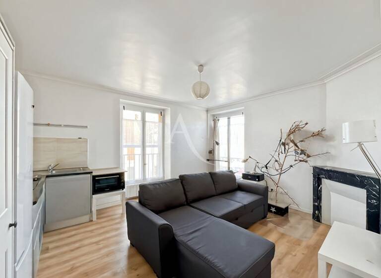 Appartement à vendre 84 900 € 2 pièces 1<br/>chambre 34 m²<br/>superficie 1/2<br/>étage Mormant 77720