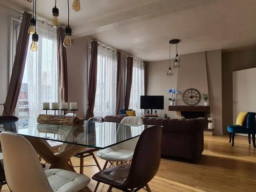 Duplex à louer 820 € 4 pièces 3 chambres 97,5 m² Étage 1/1 Gare Soissons 02200