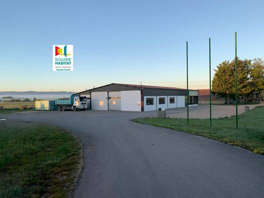 Local d'activités à louer 3 783 € 600 m² d'espace de stockage Frasne 25560