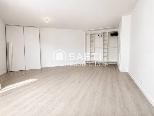 Appartement à vendre 154 000 € 1 pièce 38 m² Étage 1/3 Bois Notre Dame Pontault-Combault 77340
