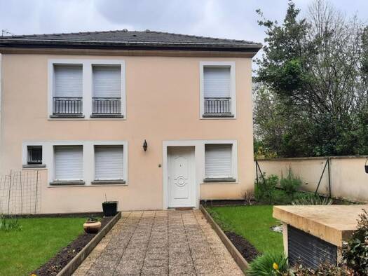 Appartement à louer 860 € 2 pièces 1 chambre RDC Périchelles-Saint Hubert-Centre Gare-Abbesses Chelles 77500