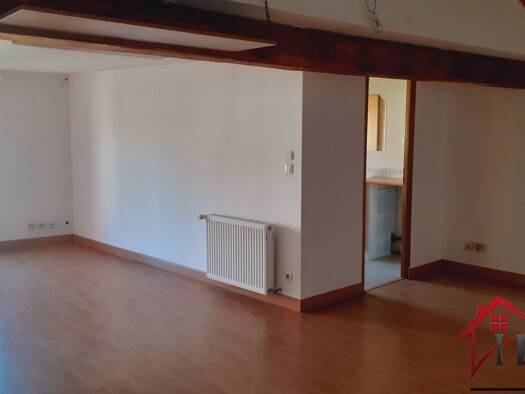 Maison à vendre 50 000 € 5 pièces 3 chambres 180 m² Selongey 21260