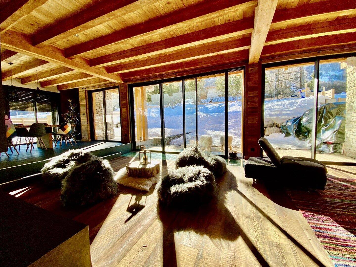 Maison à vendre, 370m², LA SALLE LES ALPES