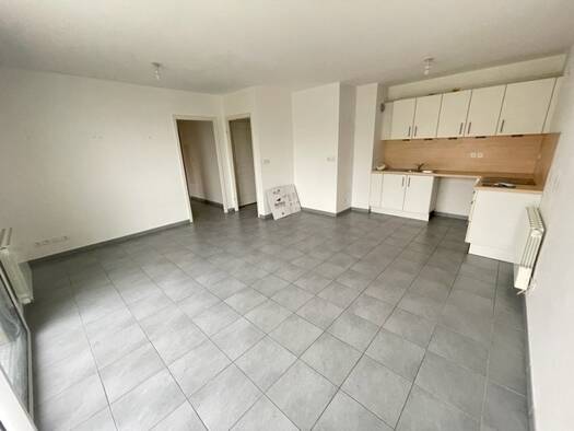 Appartement à louer 877 € 3 pièces 2 chambres 69 m² 2ème étage Bourg Delivrance Lomme 59160