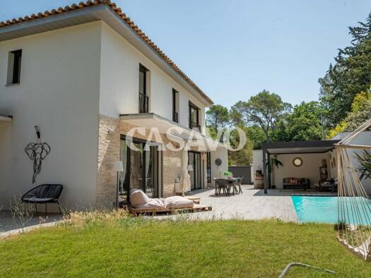 Maison à vendre 1 450 000 € 5 pièces 4 chambres 190 m² 900 m² de terrain Le Tholonet 13100