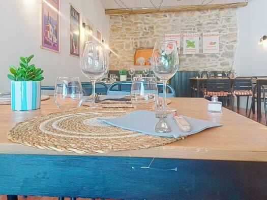 Restaurant à vendre Fonds de commerce 33 000 € 70 m² d'espace de restauration Saint-Marcel-de-Careiret 30330