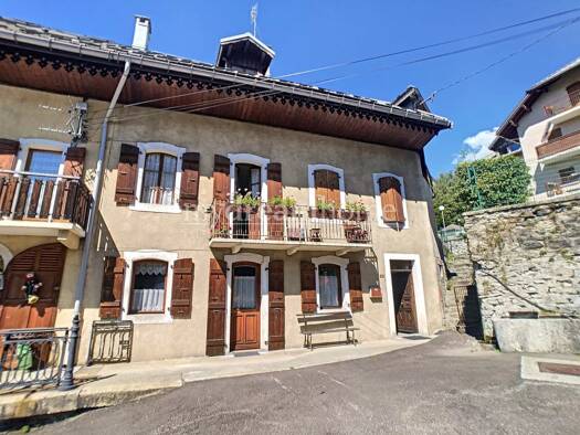 Maison à vendre 350 000 € 9 pièces 5 chambres 152,7 m² 150 m² de terrain Flumet 73590