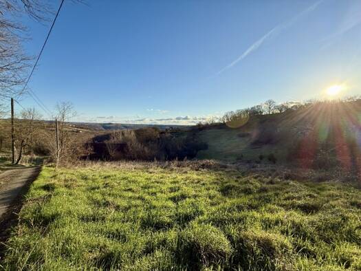 Terrain constructible à vendre 40 000 € 1 810 m² de terrain Centre Ancien Figeac 46100