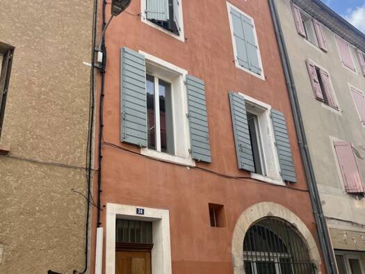 Local commercial à louer 685 € 56 m² de surface de vente Montée des Richesses-Saint Lazare Manosque 04100