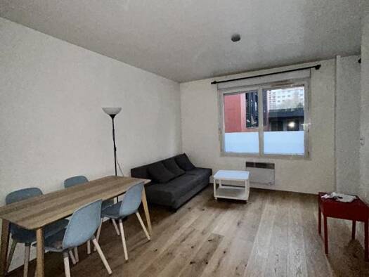 Appartement à louer 783 € 1 pièce 36 m² RDC Tête d'Or Lyon 6ème arrondissement 69006