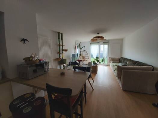 Maison de plain-pied à vendre 245 000 € 6 pièces 4 chambres 92 m² 253 m² de terrain Sud Est Dainville 62000