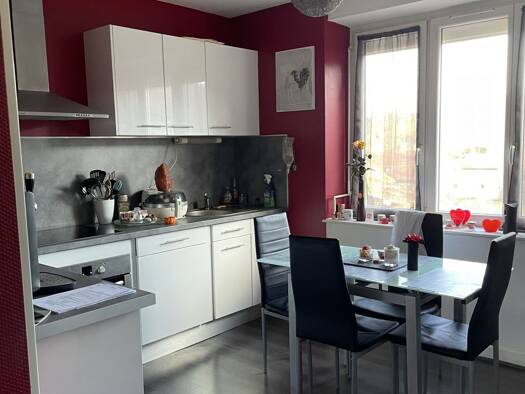 Appartement à vendre 93 000 € 4 pièces 3 chambres 96 m² Étage 2/2 Ronchamp 70250