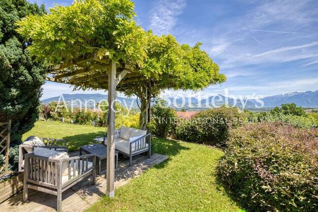 Maison à vendre 1 350 000 € 7 pièces 3 chambres 190 m² 1 898 m² de terrain Reignier Esery 74930