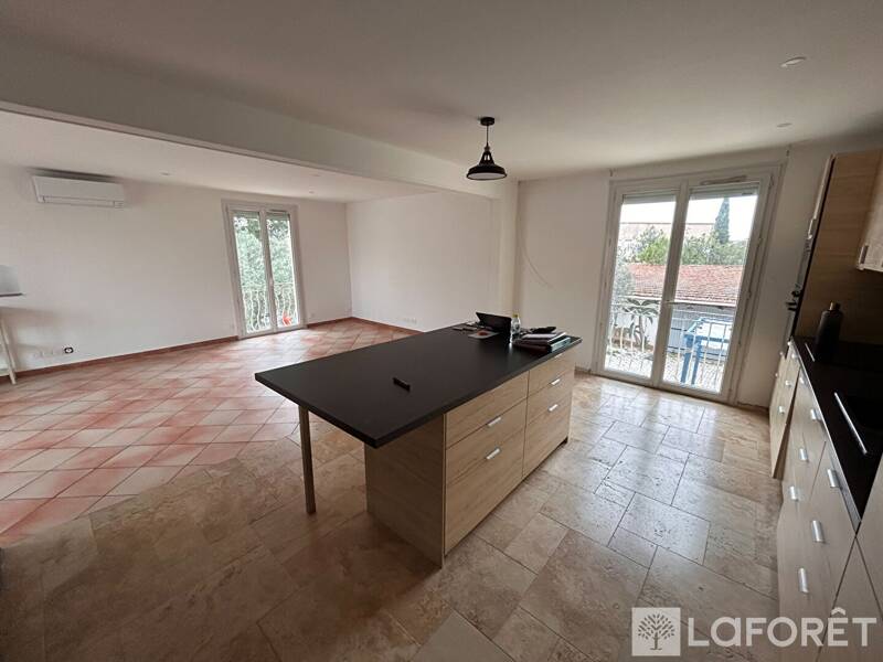 Maison à louer, 84m², SAINT VICTORET