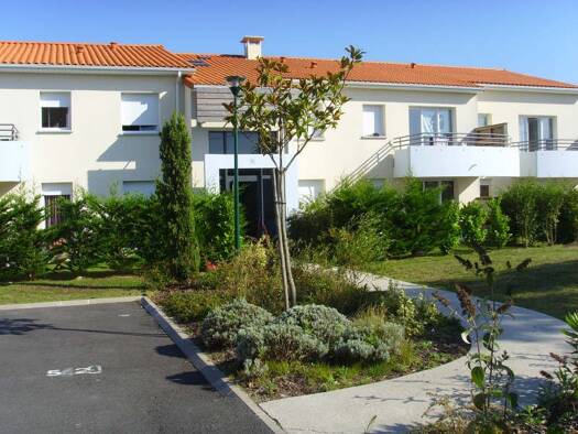 Duplex à vendre 124 200 € 2 pièces 1 chambre 42 m² 1er étage Arvert 17530