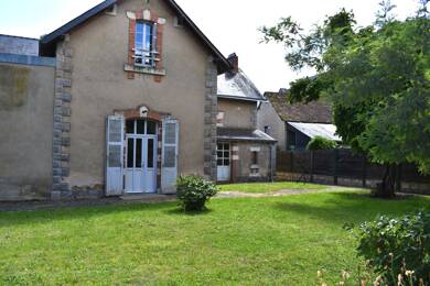 Maison à vendre 177 120 € 7 pièces 3 chambres 187 m² 859 m² de terrain Sablé-sur-Sarthe 72300