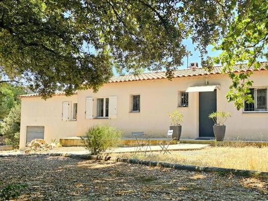 Maison à vendre 379 900 € 7 pièces 4 chambres 133,5 m² 1 200 m² de terrain Ampus 83111