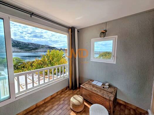 Appartement à vendre 169 000 € 1 pièce 30 m² Étage 1/2 Les îles Marseille 7ème arrondissement 13007