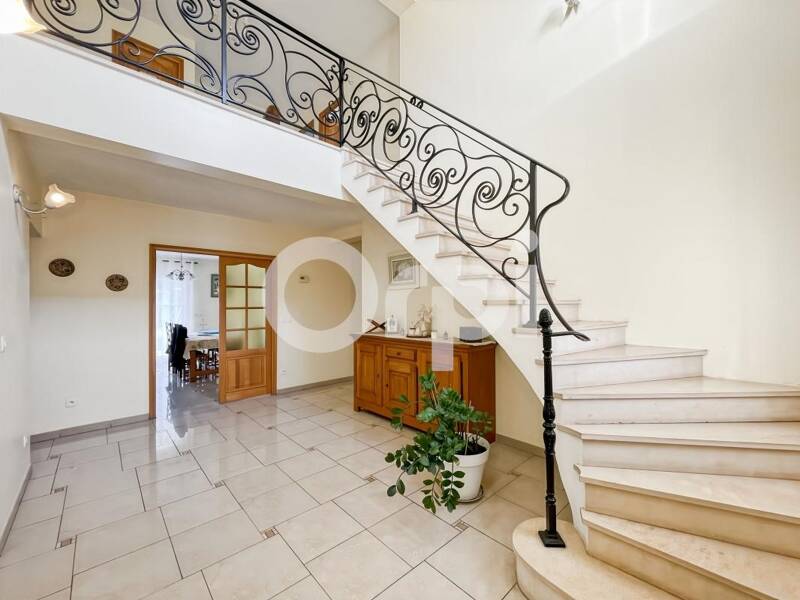 Maison à vendre, 300m², HOUDAN