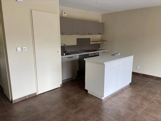 Appartement à louer 1 025 € 3 pièces 2 chambres 64,8 m² 2ème étage Jougne 25370