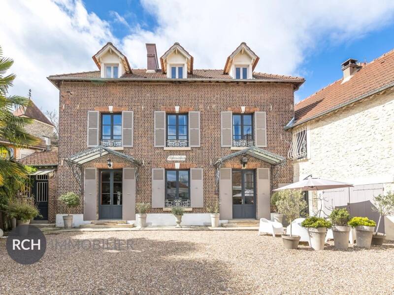 Maison à vendre, 216m², NEAUPHLE LE CHATEAU