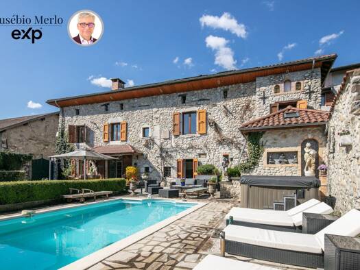 Maison à vendre 980 000 € 8 pièces 6 chambres 311 m² 1 034 m² de terrain Sainte-Marie-d'Alloix 38660
