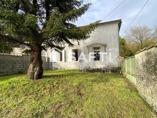 Maison à vendre 55 000 € 3 pièces 2 chambres 65 m² 445 m² de terrain Loiré-sur-Nie 17470