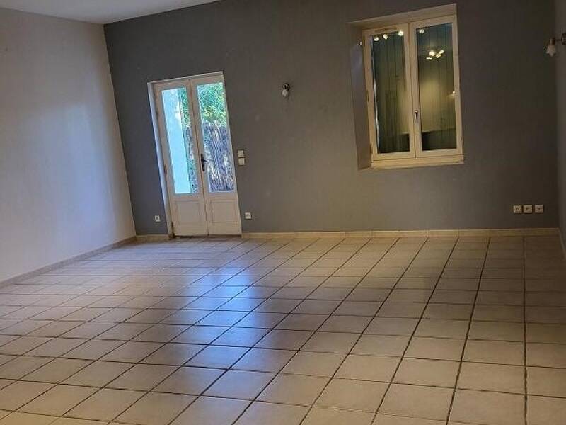 Maison à louer, 79m², EYGUIERES