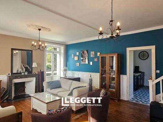 Maison à vendre 220 000 € 6 pièces 3 chambres 146,3 m² 2 409 m² de terrain Saint-Vincent-Sterlanges 85110