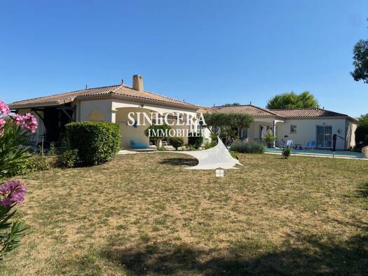 Villa à vendre 449 000 € 5 pièces 3 chambres 140 m² 3 276 m² de terrain St Astier 24110
