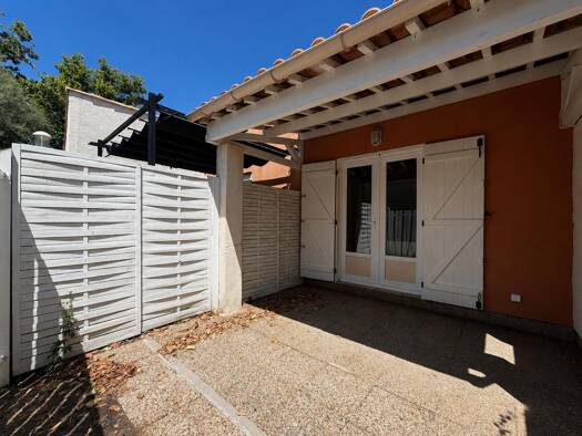 Maison à vendre 129 900 € 2 pièces 1 chambre 28,54 m² 11 m² de terrain Le Cap d'Agde Agde 34300