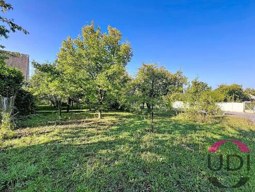 Terrain constructible viabilisé à vendre 135 000 € 320 m² de terrain Ballancourt-sur-Essonne 91610