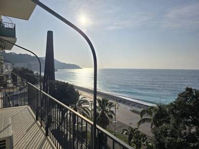 Appartement à louer 10 000 € 5 pièces 4 chambres 165 m² Étage 3/5 Nice 06000