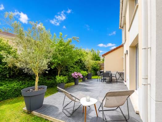 Maison à vendre 319 900 € 5 pièces 3 chambres 90 m² 232 m² de terrain Bruyères-sur-Oise 95820